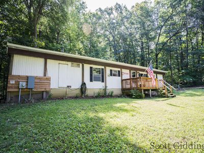 3750 N Hillman Rd