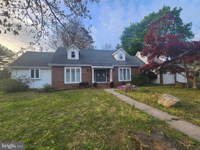 103 E Winchester Ave
