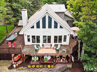 8835 N Homestead Cir