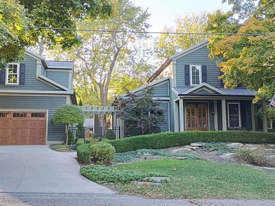201 Heirloom Ln