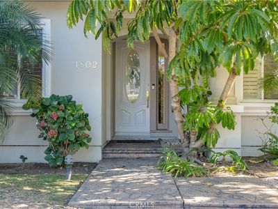 1802 Clark Ln