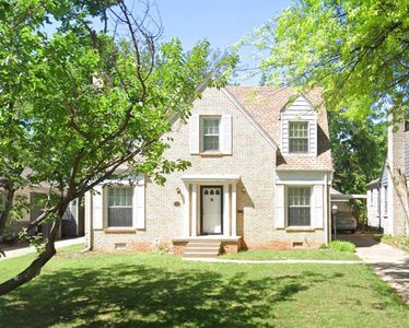 529 NW 40th St