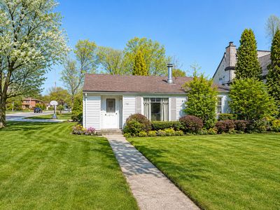 Property at 951 Hemlock St, Deerfield, IL