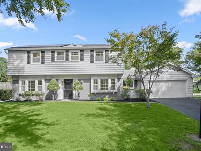 2801 Village Ln
