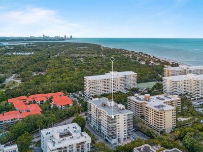 150 Ocean Lane Dr APT 10E