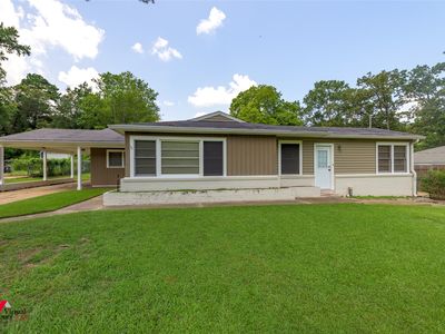 4000 Golf Links Blvd
