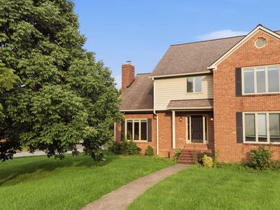 1116 Shagbark Ln