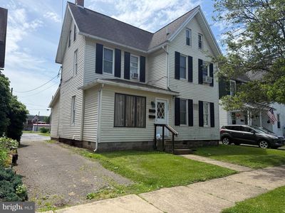 1237 Memorial Ave