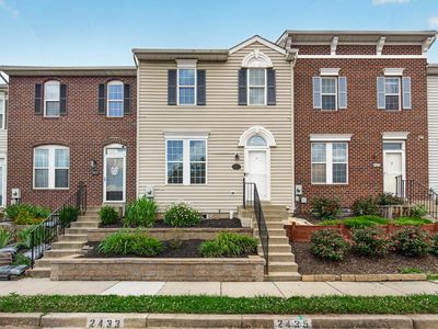 2433 Lakeside Dr