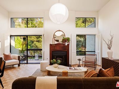 2018 Griffith Park Blvd APT 310