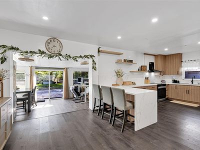 441 E Evanston Cir