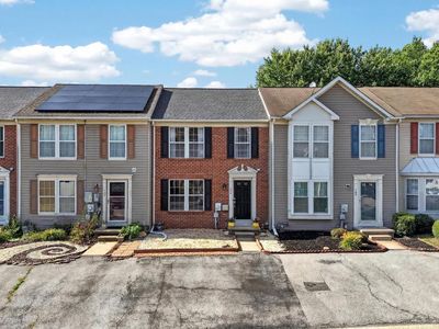111 W Newtown Pl