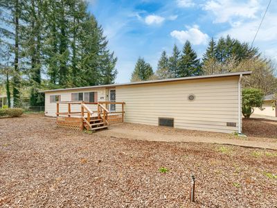 473 SW Siletz River Dr