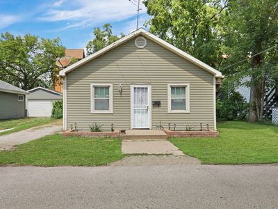 117 Roosevelt Ave
