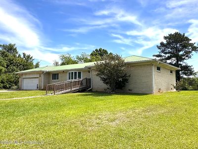 377 Hall Rd