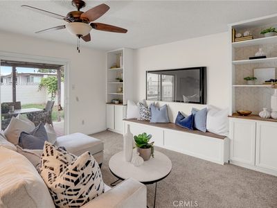 7321 Colombia Dr