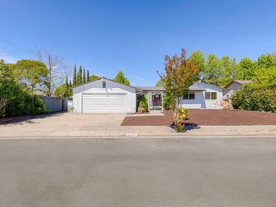 5105 Silver Lake Drive