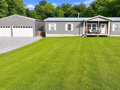 250 Cedar Crest Ln