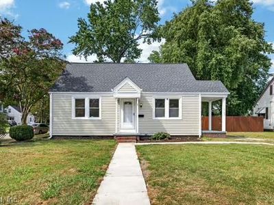 2200 Columbia Ave