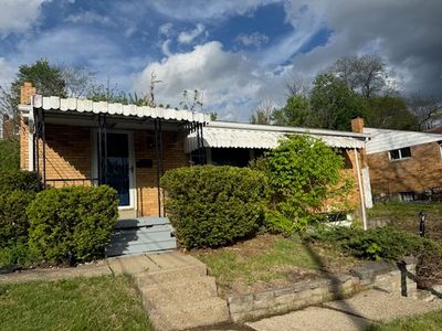 904 Maplewood Dr