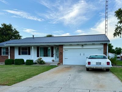 913 Canterbury Dr
