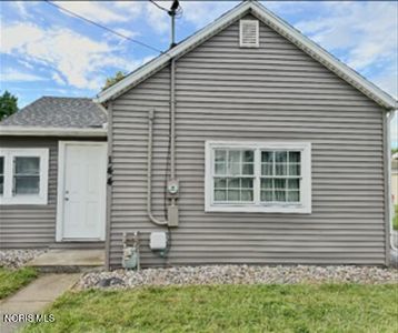 Property at 144 E Foulke Ave, Findlay, OH