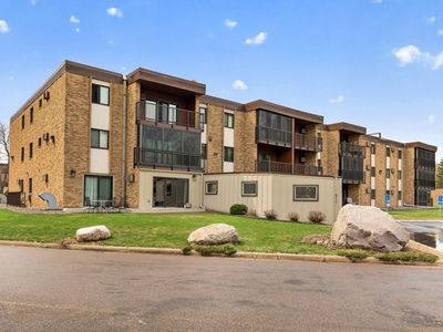 2690 Oxford St N APT 239