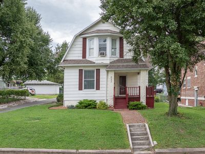 Property at 625 Gilman St, Moberly, MO