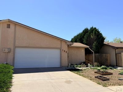 142 Douglas Ln
