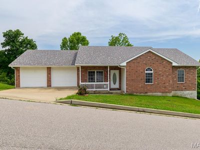 160 Sawmill Ln