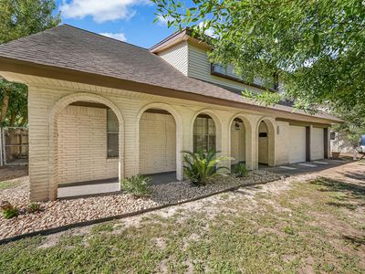 1410 Parkside Dr