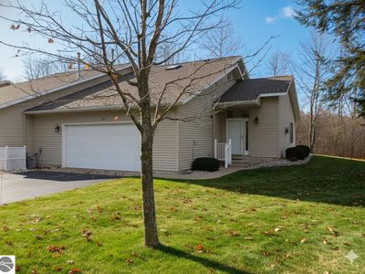 326 Woodside Cir #33