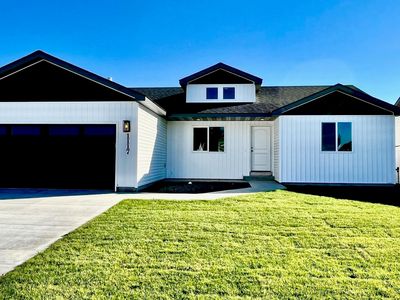 1117 Meadow Lake Loop