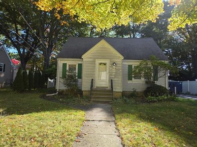 Property at 20 Ridgewood Rd, Worcester, MA