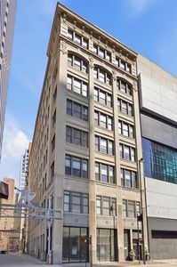 26 E 6th St Unit 604