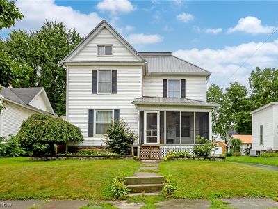 125 E Walnut St