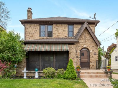 2457 Godwin Ave SE