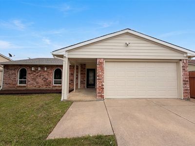 7444 Sandhurst Ln S