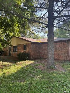 Property at 420 S West St, Jacksonville, IL