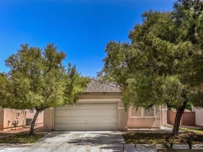 8104 Roundup Ridge St