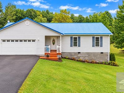 99 Twin Oakes Dr