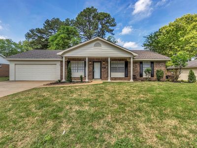 2763 Satellite St