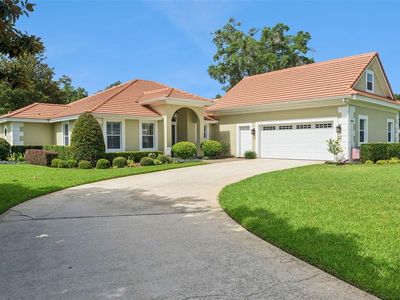 1609 Majestic Oak Dr