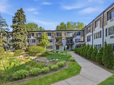 183 Little Canada Rd Unit 305
