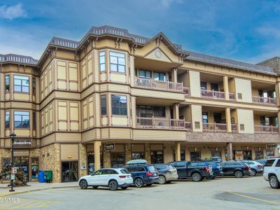 295 Main St Unit R207