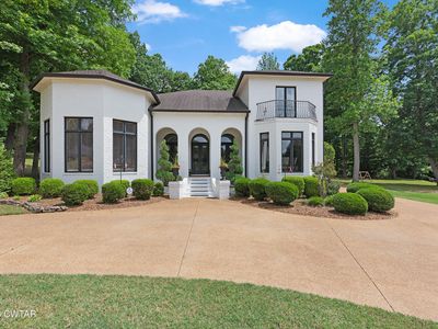 220 Forest Lake Dr