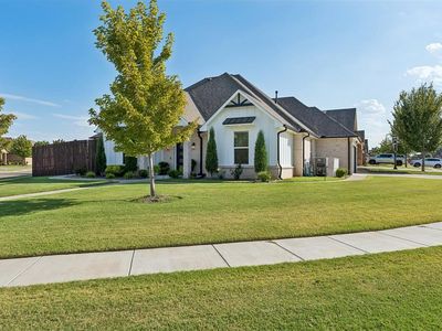 1800 Lago Dr