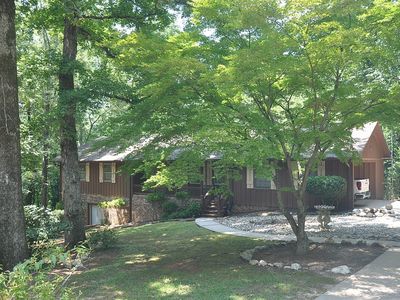 360 Hollywood Cir