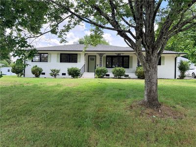 2304 Poplar Ln