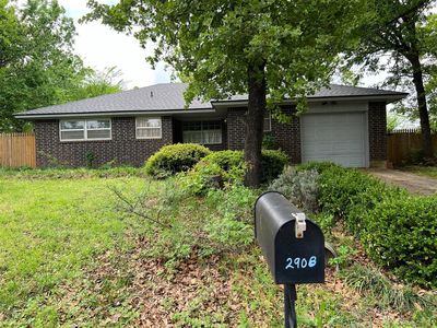2908 Hickory Ln